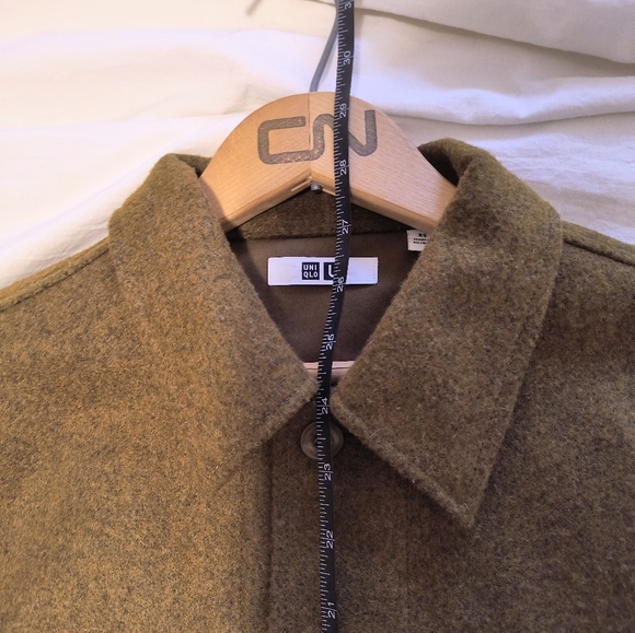 Uniqlo U Relaxed Overshirt, Unisex XS, Brown Mustard - Picture 4 of 9